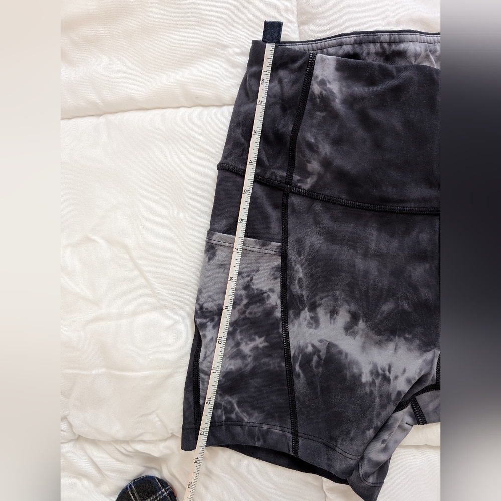 Baleaf Women's Black and Gray Tie-Dye Bike Shorts Size Medium - Picture 11 of 13